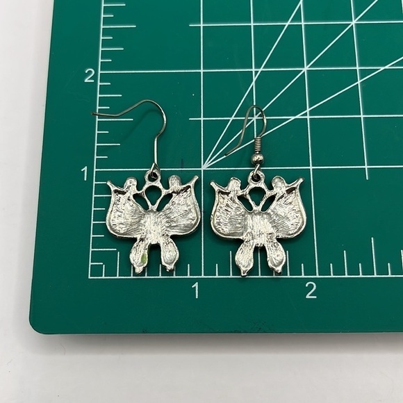 Butterfly Drop Earrings Silver tone and Green Enamel Butterfly 🦋 - Picture 13 of 13